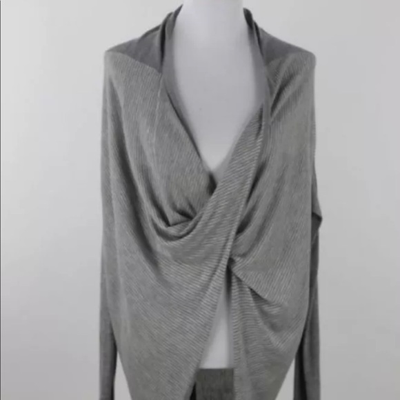 Lululemon Long Sleeves - Picture 2 of 8